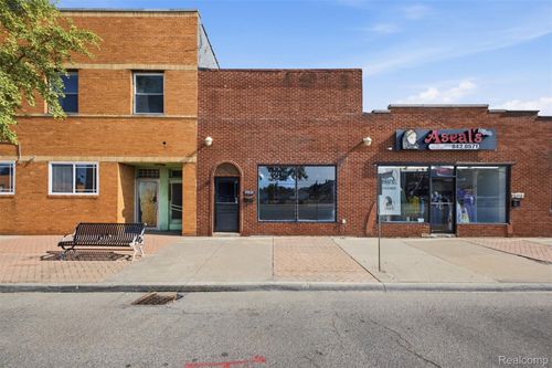 15322 W Warren Ave, Dearborn, MI, 48126-1358 | Card Image