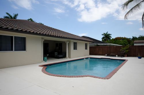 18324 Sw 149th Pl, Miami, FL, 33187-6298 | Card Image