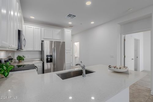279-2511 W Queen Creek Rd, Chandler, AZ, 85248-0140 | Card Image