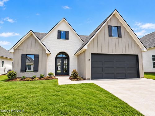 111 Fountain Meadow Dr, Broussard, LA, 70518-7841 | Card Image
