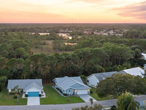 3822 Se Canvas Back Pl, Stuart, FL, 34997-8142 | Card Image