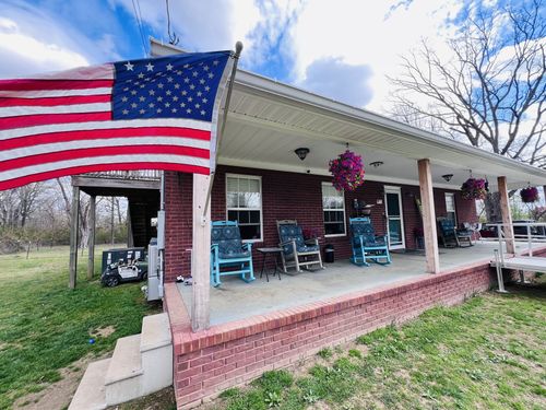 690 Monument Rd, Summertown, TN, 38483-7713 | Card Image