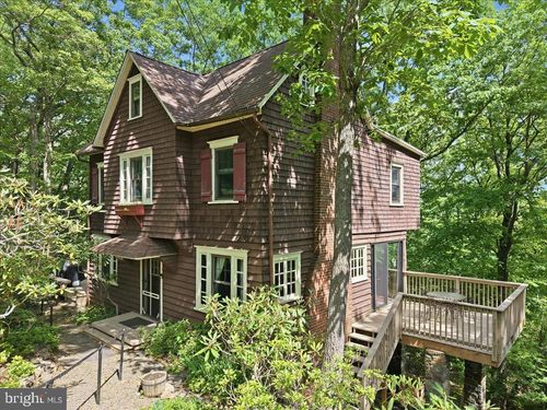 90 Oak Ct, Stroudsburg, PA, 18360 | Card Image