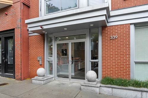 apt-12-339 W Broadway, Boston, MA, 02127-1981 | Card Image