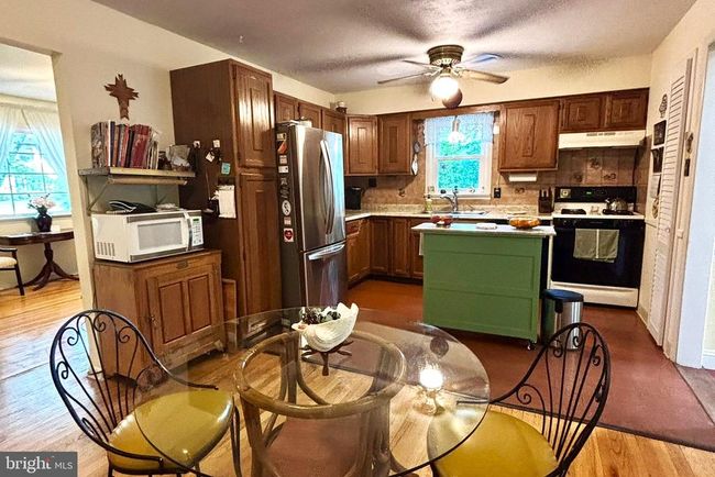 134 W Broad St, House other with 3 bedrooms, 2 bathrooms and null parking in HOPEWELL NJ | Image 11