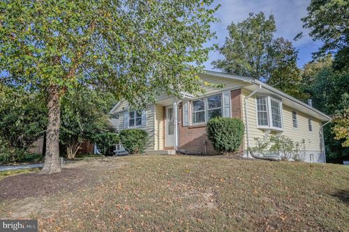 2893 Chalet Ct, WOODBRIDGE, VA, 22192-3101 | Card Image