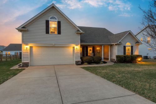 1806 Wendy Blvd, Columbia, TN, 38401-7396 | Card Image