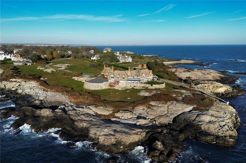 j-61 Ledge Rd, Newport, RI, 02840-4200 | Card Image