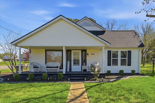 908 Smith Ave, Lawrenceburg, TN, 38464-2568 | Card Image