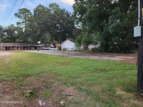 701 W Alexander St, Lafayette, LA, 70501-1217 | Card Image