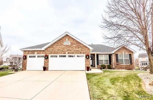 6904 Arbor Cove Dr, Fairview Heights, IL, 62208-2090 | Card Image