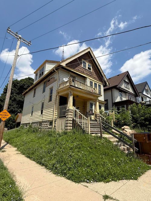 444 W Burleigh St, Milwaukee, WI, 53212-1917 | Card Image