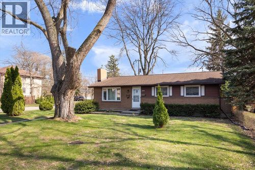 2979 Orion Cres, Windsor, ON, N9E2Z3 | Card Image