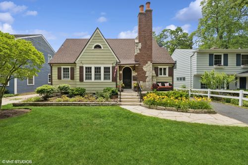 641 Highview Ter, Lake Forest, IL, 60045-3226 | Card Image
