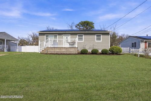 28 Bucknell Dr, Toms River, NJ, 08757-5544 | Card Image