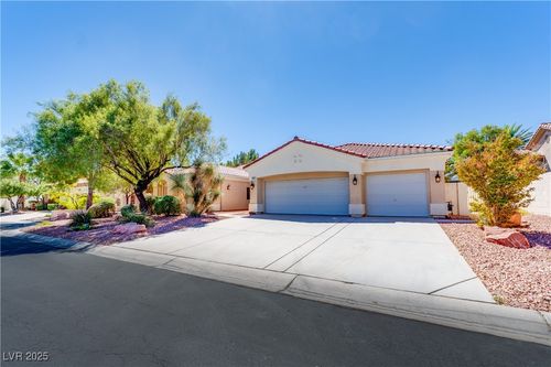 7411 Thornbuck Pl, Las Vegas, NV, 89131-3370 | Card Image