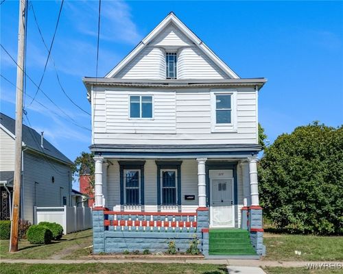 377 Walnut St, Buffalo, NY, 14204-1304 | Card Image