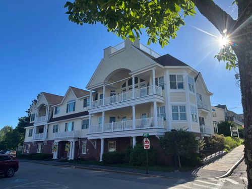 2-61-2 Central Ave, Wolfeboro, NH, 03894 | Card Image