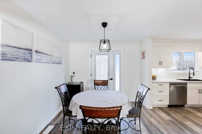 2757 Wedgewood Cres, House attached with 3 bedrooms, 2 bathrooms and 4 parking in Niagara Falls ON | Image 7