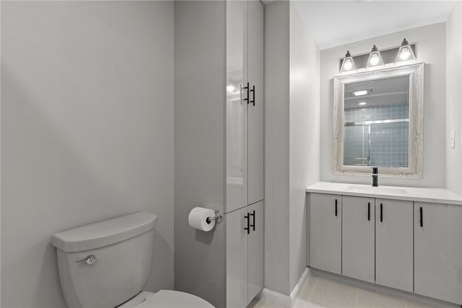 APT-5 - 400 Meshanticut Valley Pkwy, Condo with 2 bedrooms, 3 bathrooms and 2 parking in Cranston RI | Image 35