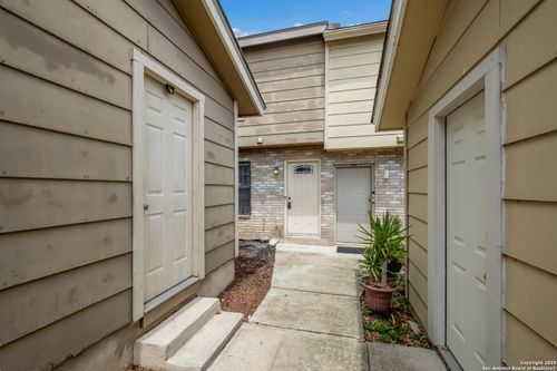 5806-5806 Rue Royale, San Antonio, TX, 78240-2338 | Card Image