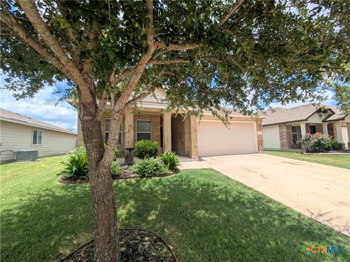 735 Spectrum Dr, New Braunfels, TX, 78130-2022 | Card Image