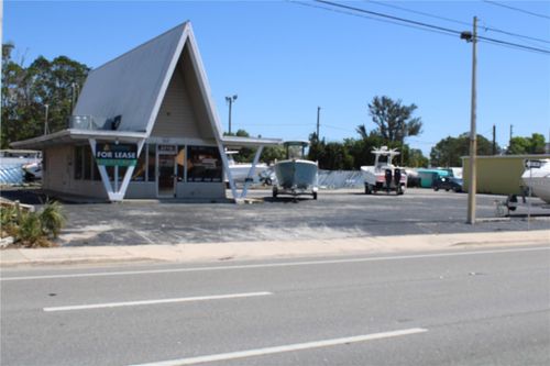 5715 Seminole Blvd, Seminole, FL, 33772-7330 | Card Image