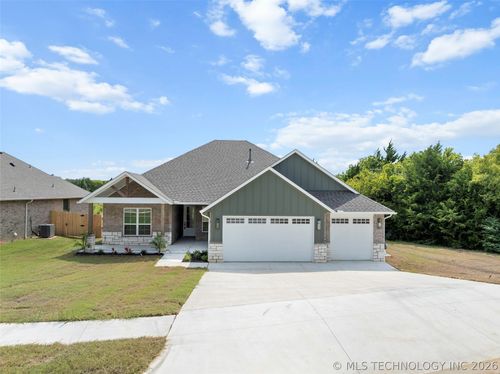 622 Canyon Dr, Ardmore, OK, 73401-1011 | Card Image