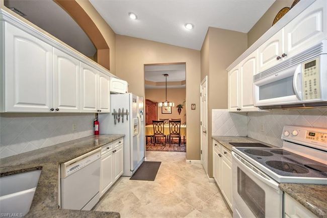 APT-201 - 10482 Autumn Breeze Dr, Condo with 3 bedrooms, 2 bathrooms and 1 parking in ESTERO FL | Image 11