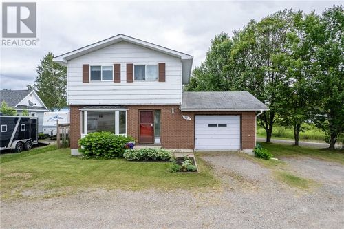 205 Buzdygan St, Espanola, ON, P5E1G6 | Card Image