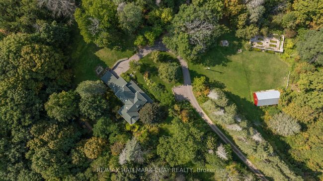 4950 Penetanguishene Rd, House other with 4 bedrooms, 3 bathrooms and 10 parking in Hillsdale ON | Image 45