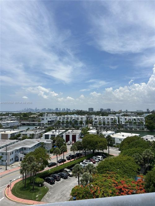 8r-7441 Wayne Ave, Miami Beach, FL, 33141-2565 | Card Image