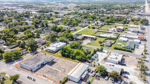 1-130 S 4th St, La Porte, TX, 77571-5028 | Card Image