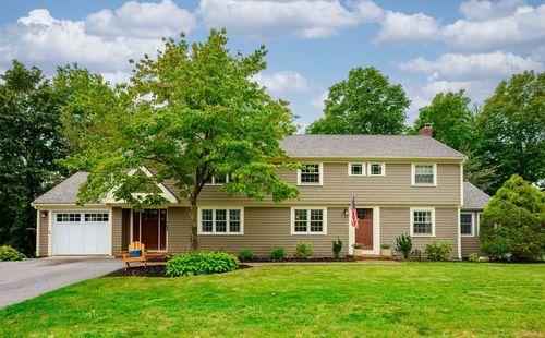 32 Park View Dr, Hingham, MA, 02043-2135 | Card Image