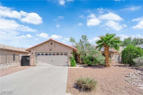 5884 Deer Valley Dr, Las Vegas, NV, 89156-6829 | Card Image