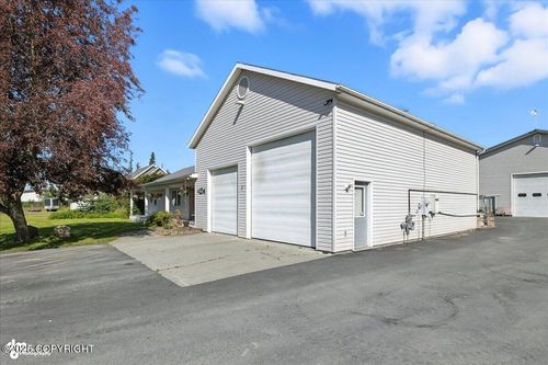 47040 Wazzu Ave, Soldotna, AK, 99669-8292 | Card Image