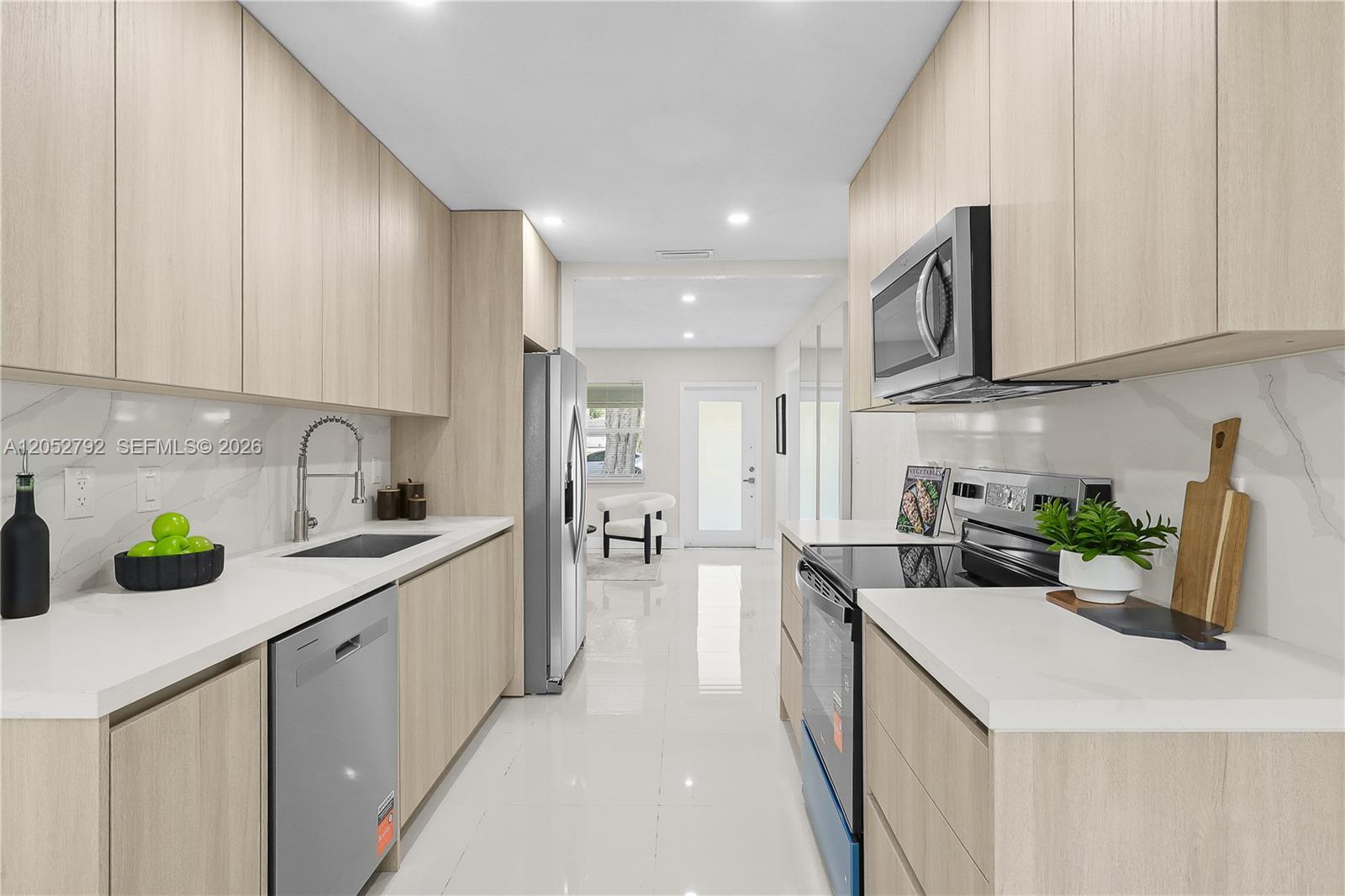 Residential in Oakland Park 5