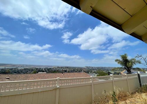 1214 Maria Ave, Spring Valley, CA, 91977-4425 | Card Image