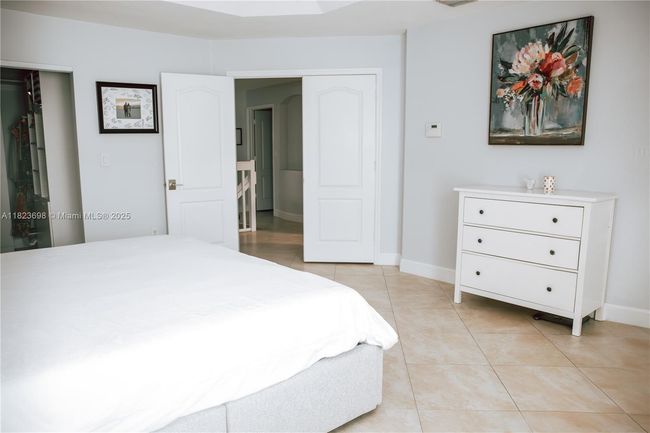 10919 Nw 67 Th Ter, House other with 4 bedrooms, 3 bathrooms and null parking in Doral FL | Image 32