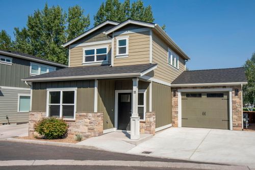 11-2755 Sw Greens Blvd, Redmond, OR, 97756-6112 | Card Image