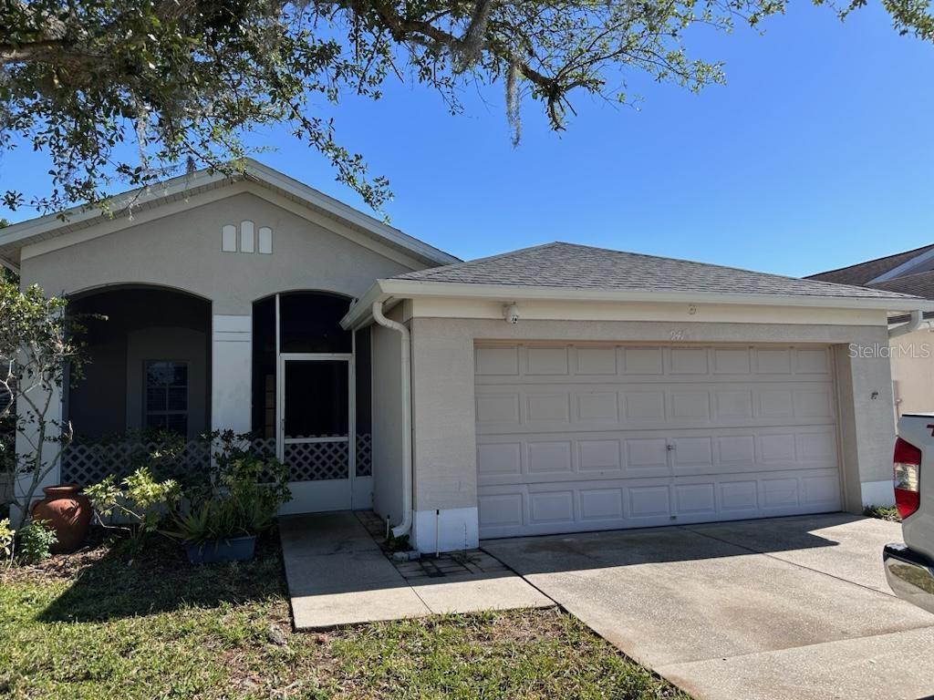 Summer Breeze Dr, Brandon, FL 33511