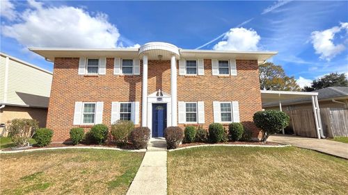 653 W Marlin Ct, Terrytown, LA, 70056-2960 | Card Image