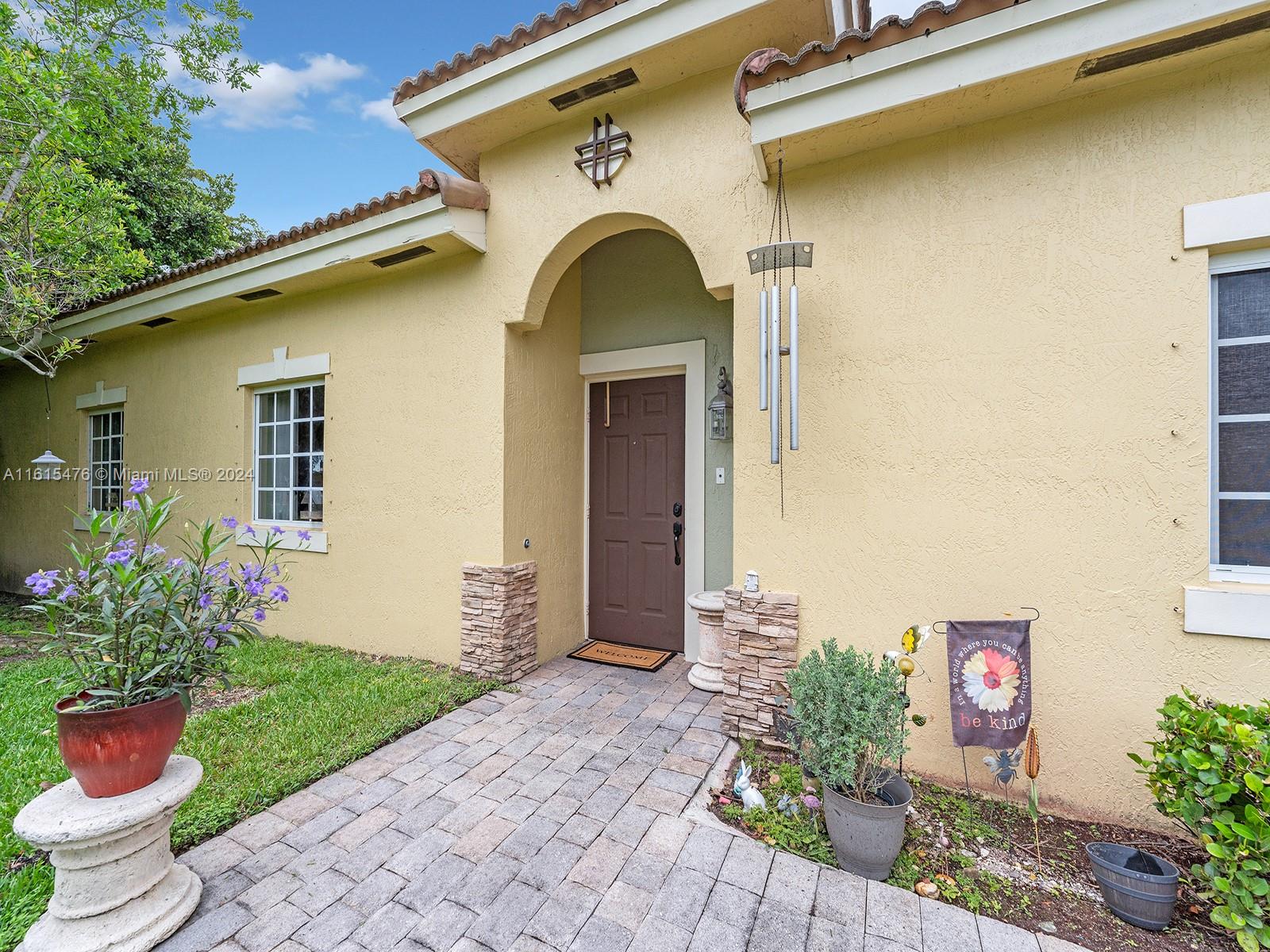 11th Dr, Homestead, FL 33033