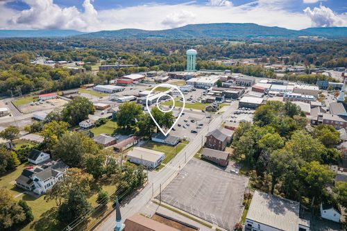 308 N Spring St, Mc Minnville, TN, 37110-2547 | Card Image