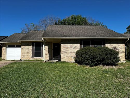 635 Jeff Davis Dr, Richmond, TX, 77469-5703 | Card Image