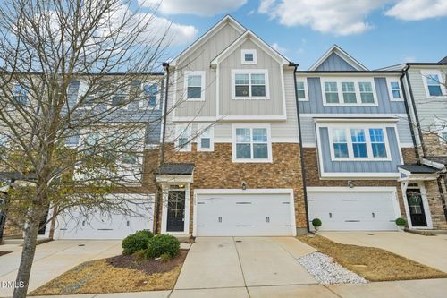 8405 Zinc Autumn Path, Raleigh, NC, 27615-4978 | Card Image