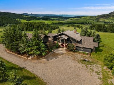 6565 Tepee Ridge Road E, House other with 3 bedrooms, 2 bathrooms and null parking in Bozeman MT | Image 2