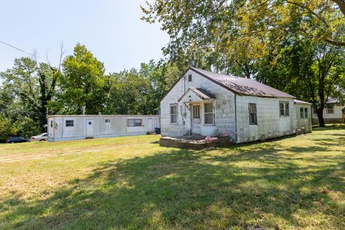 412/414 E Benton Street, Buffalo, MO, 65622 | Card Image