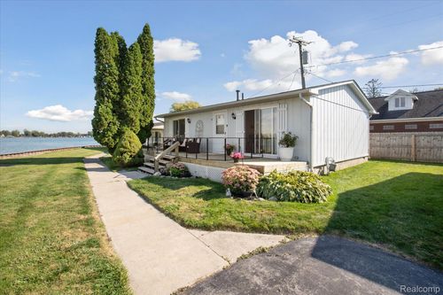 apt-4-9287 River Rd, Clay, MI, 48001-4022 | Card Image