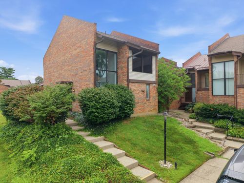 35 Stillmeadow Dr, Cincinnati, OH, 45245-2805 | Card Image